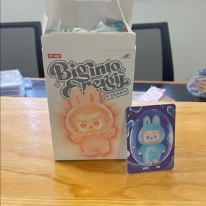 Pop Mart Biginto Energy Figure HOPE Labubu